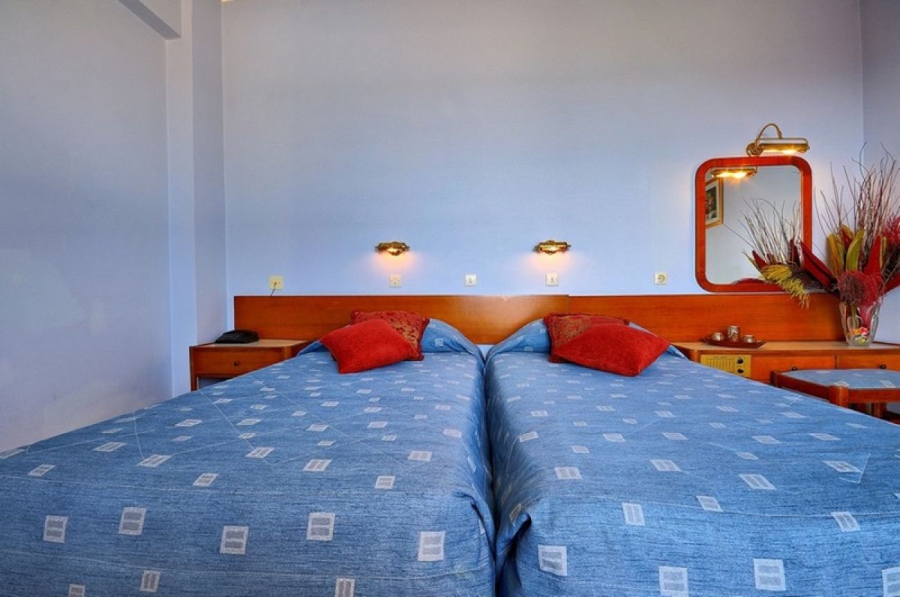 Astir Beach Hotel 3*