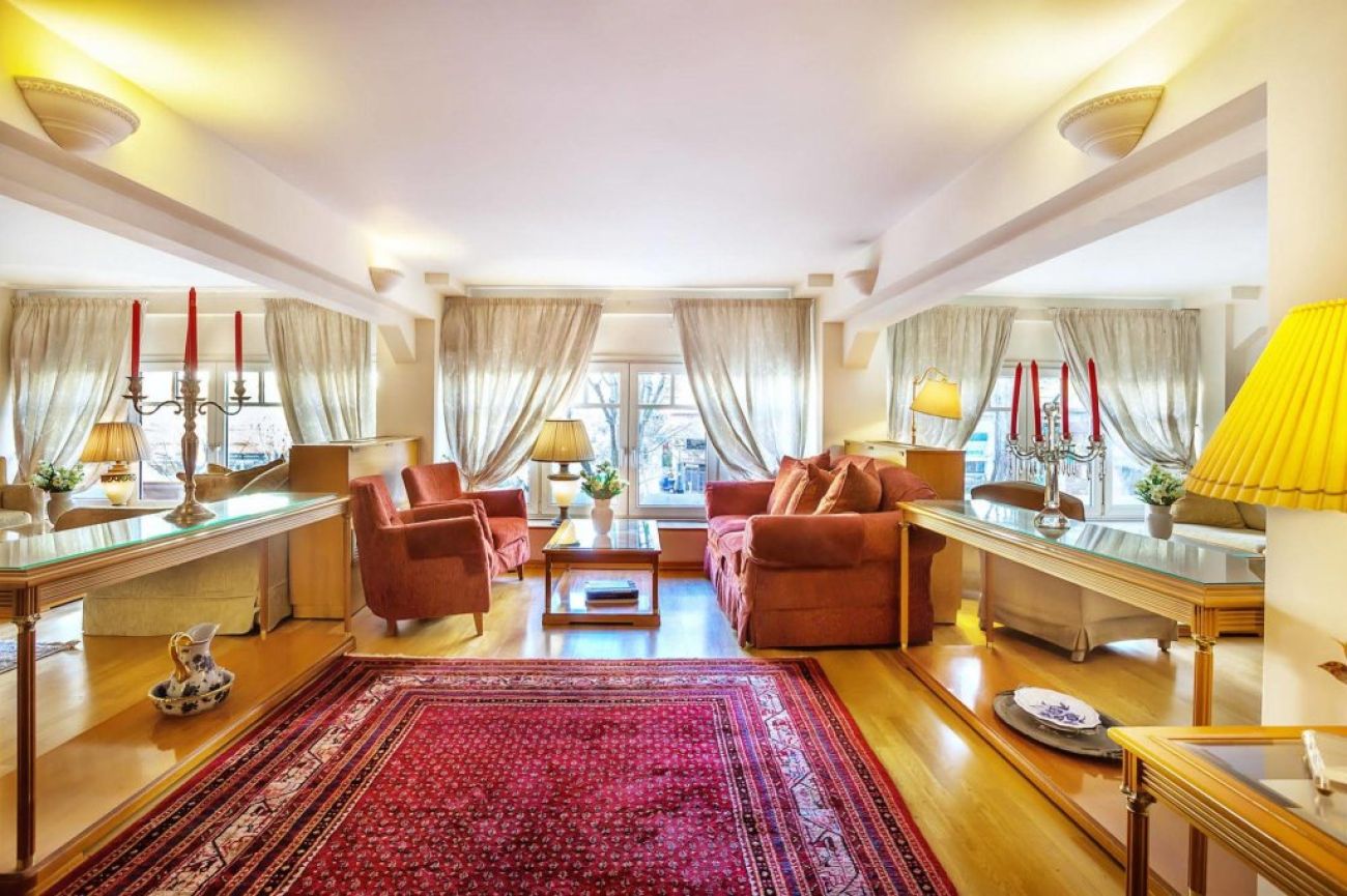 Minerva Premier Hotel 4*