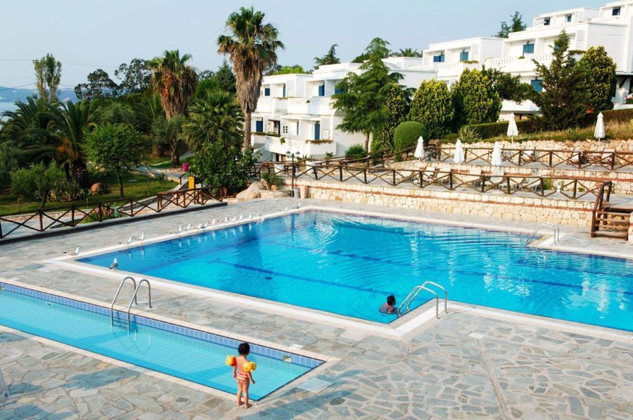 Agionissi Resort Chalkidiki 4*