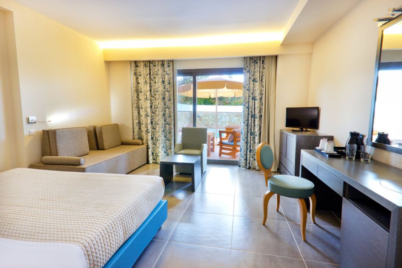 Alea Hotel & Suites