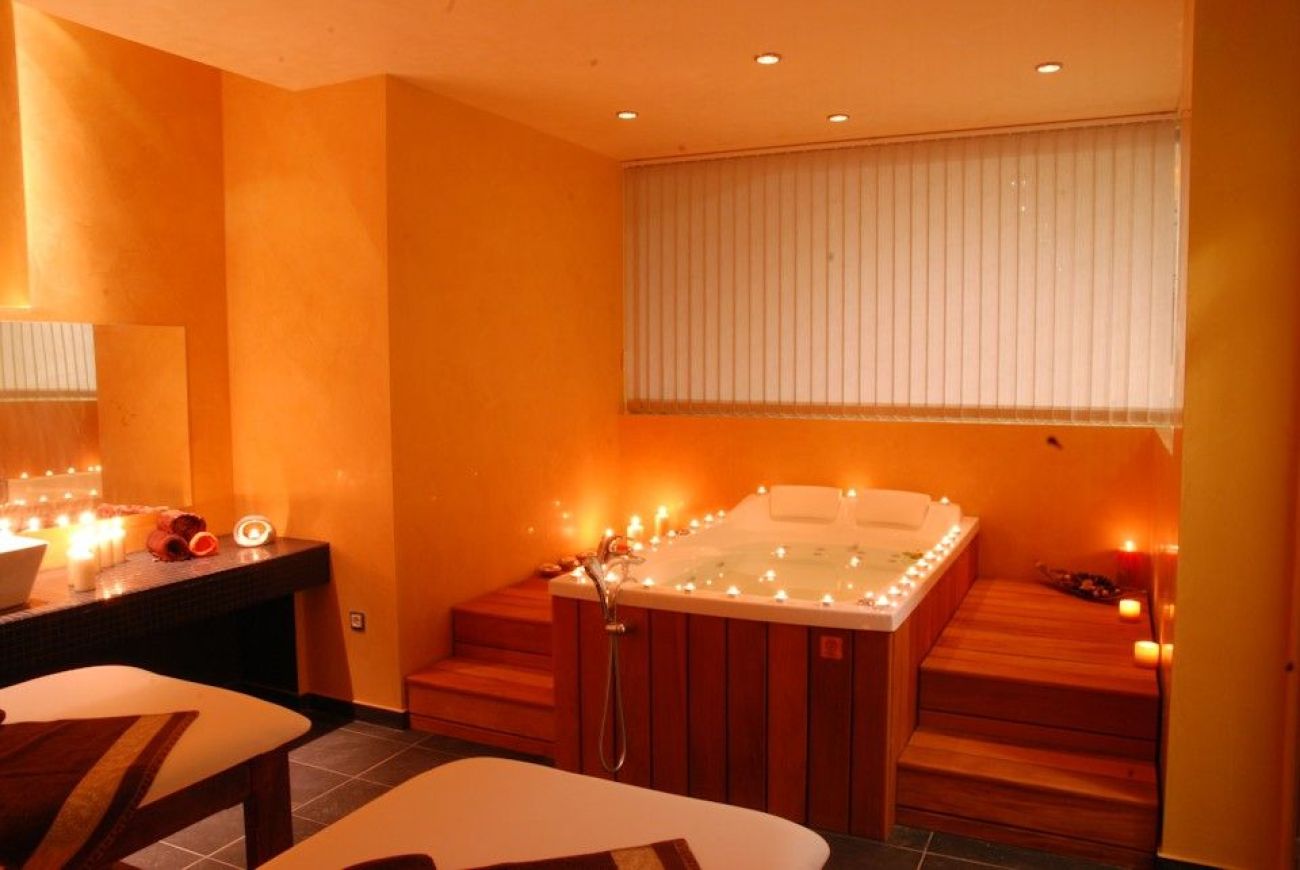 Royal Paradise Beach Resort & SPA