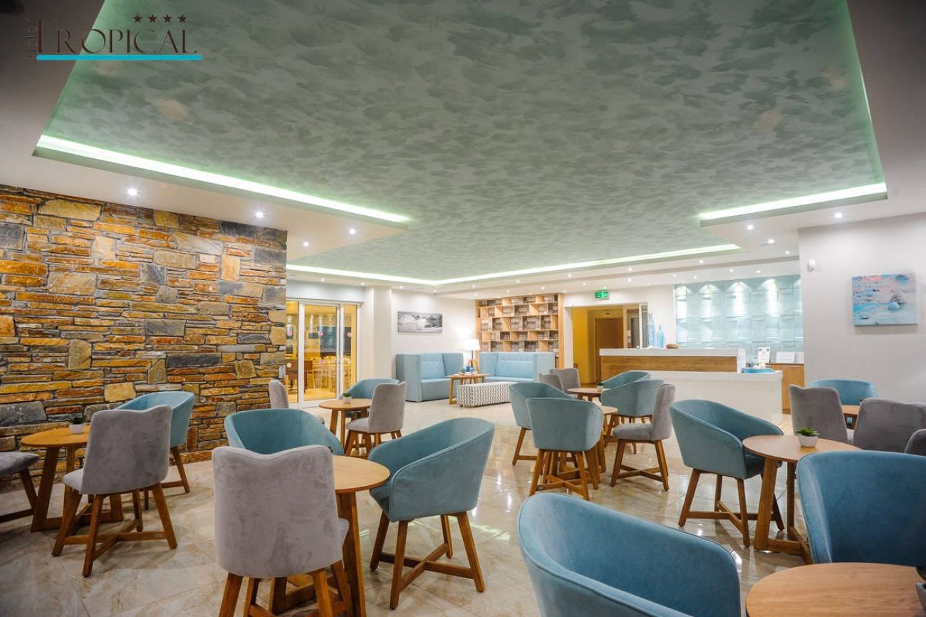 Tropical Hotel - Hanioti 4*