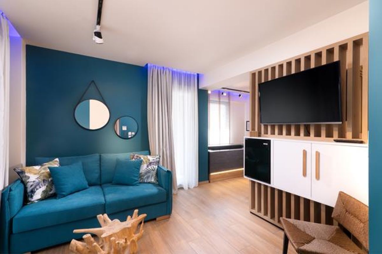 SKS Luxury Suites & Rooms 2*
