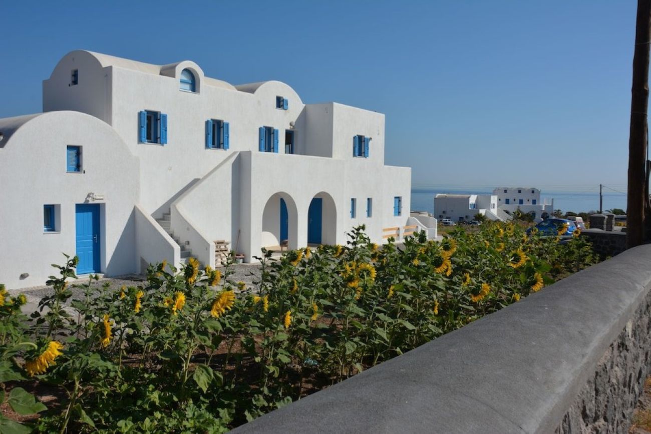 Artemis Village 3*