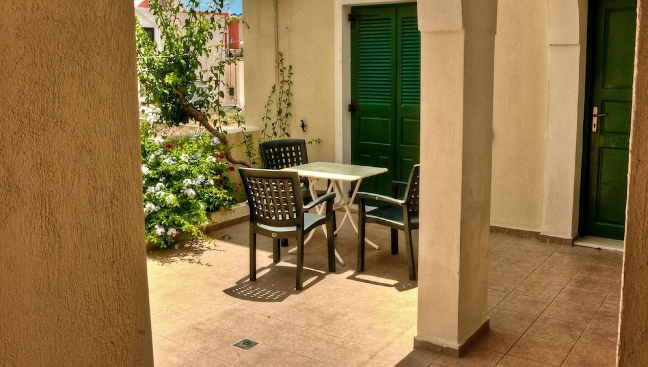 Phevos Villa 3*