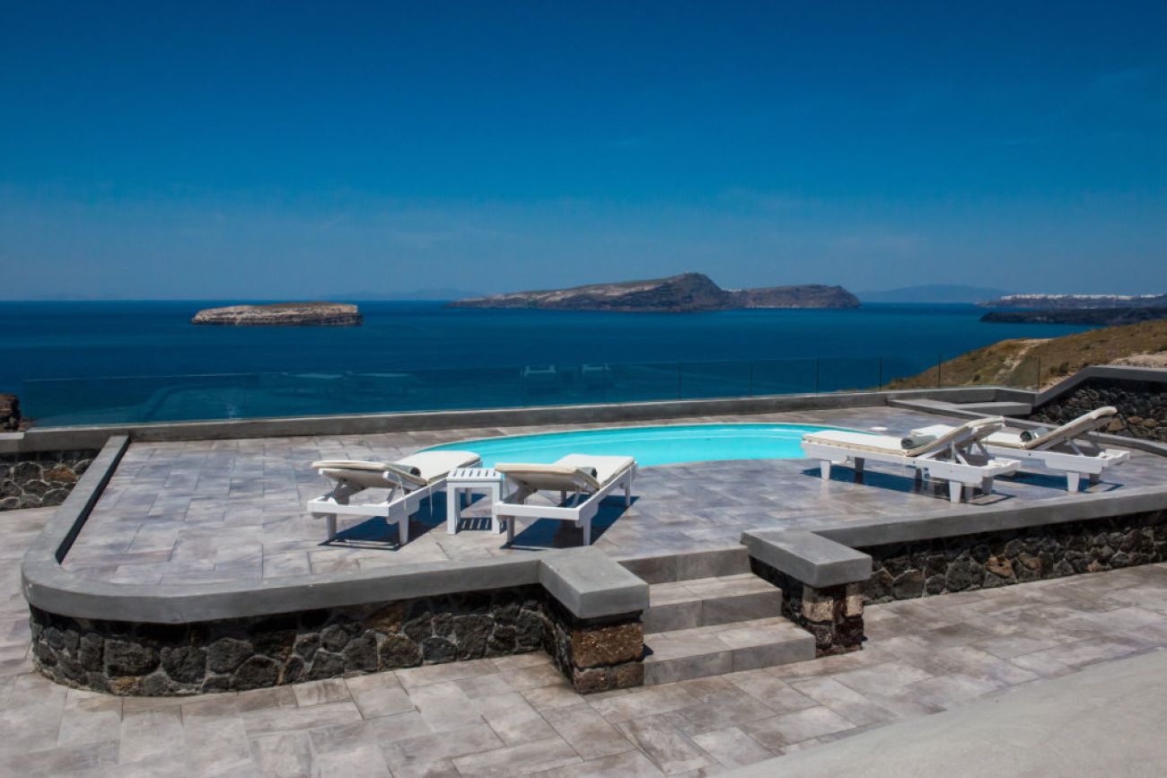 Our Villa Santorini 3*