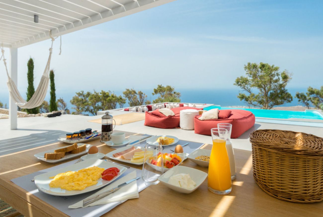 Santorini Heights 5*