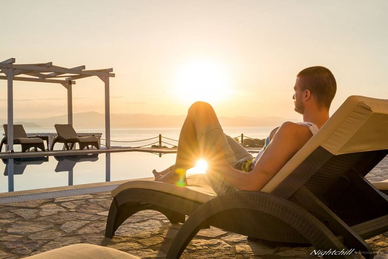 Bungalow White Apartments & Suites Halkidiki