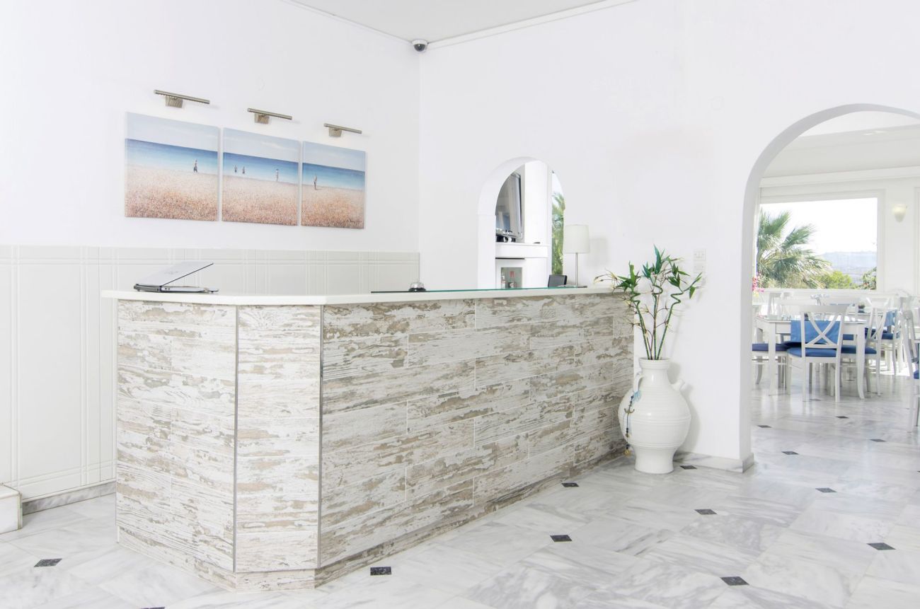 Paradise Resort Santorini 3*