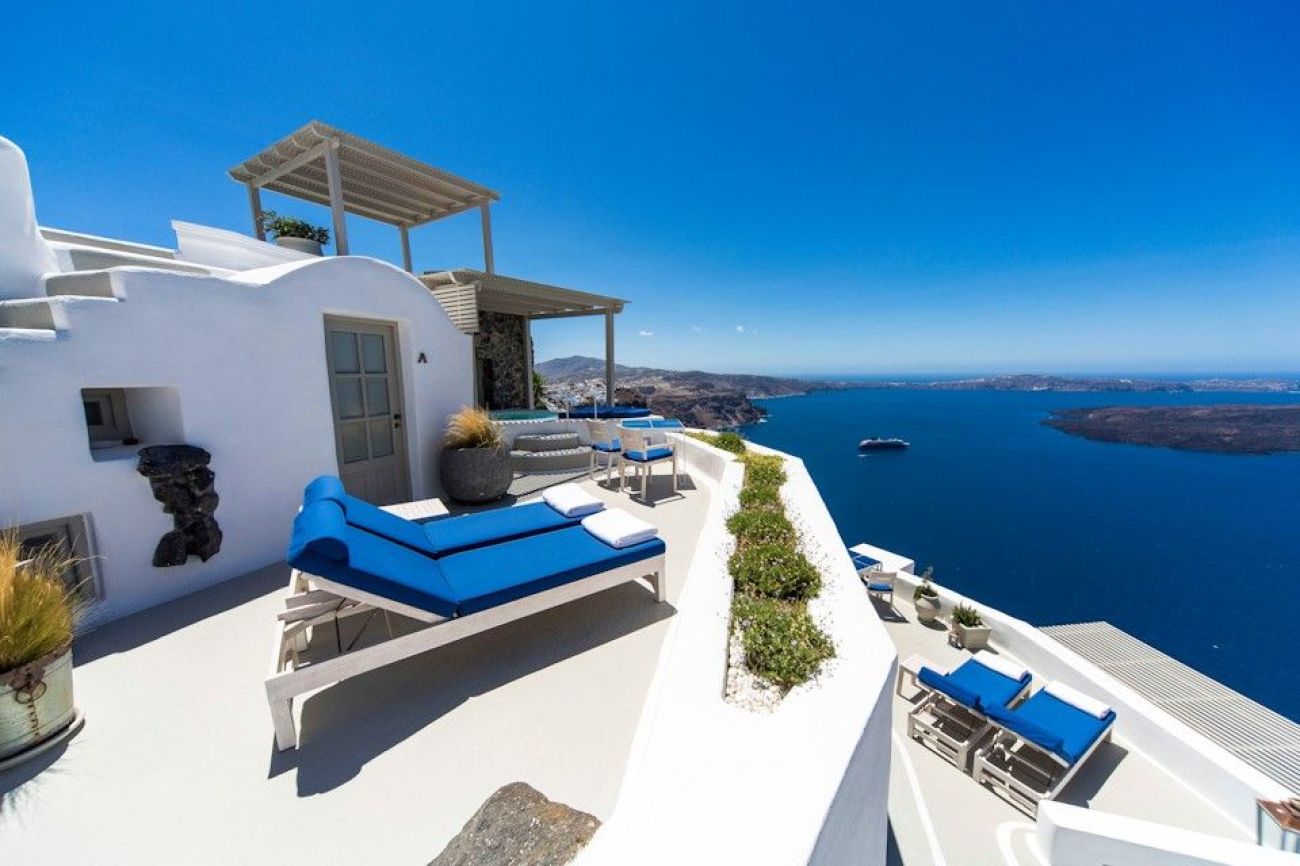 Iconic Santorini a boutique cave hotel 5*