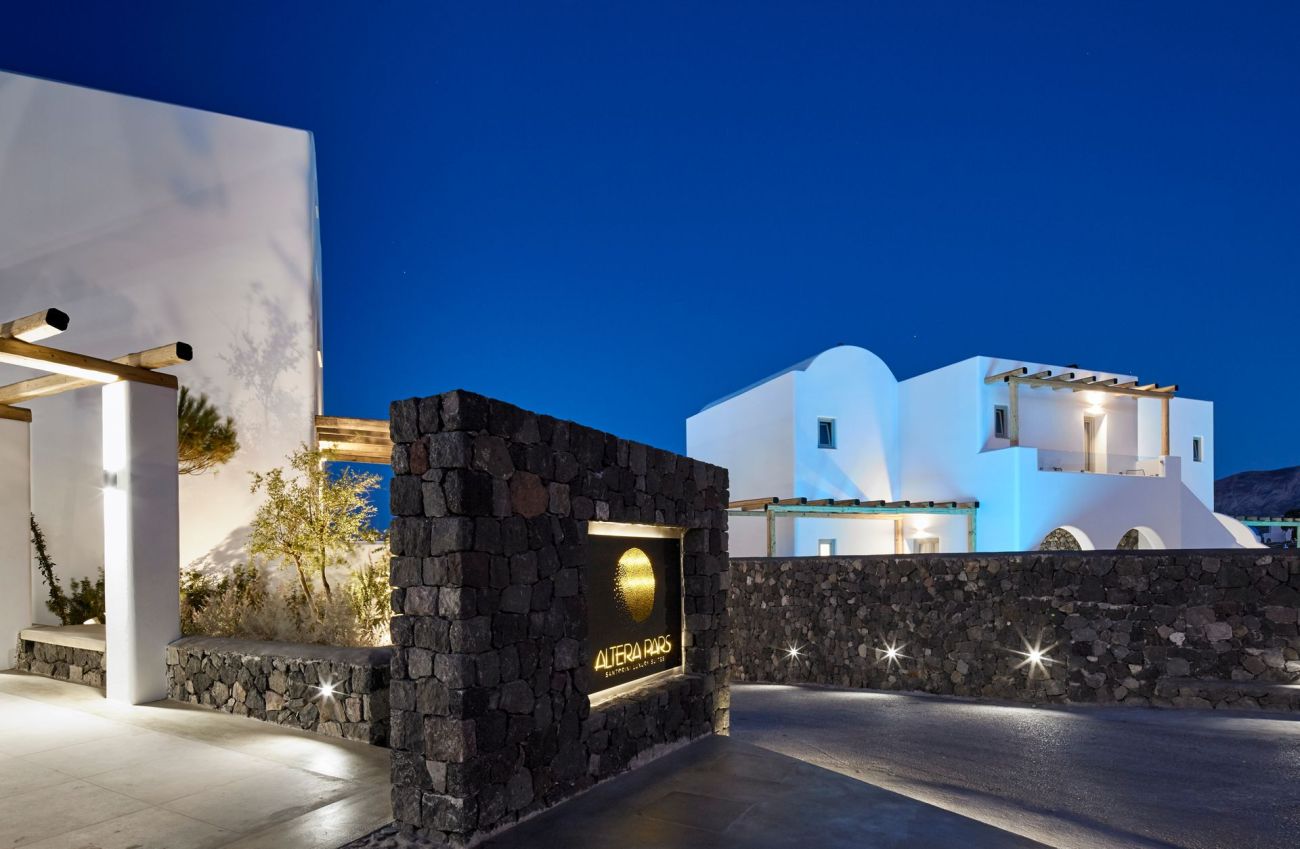 Altera Pars Suites Santorini