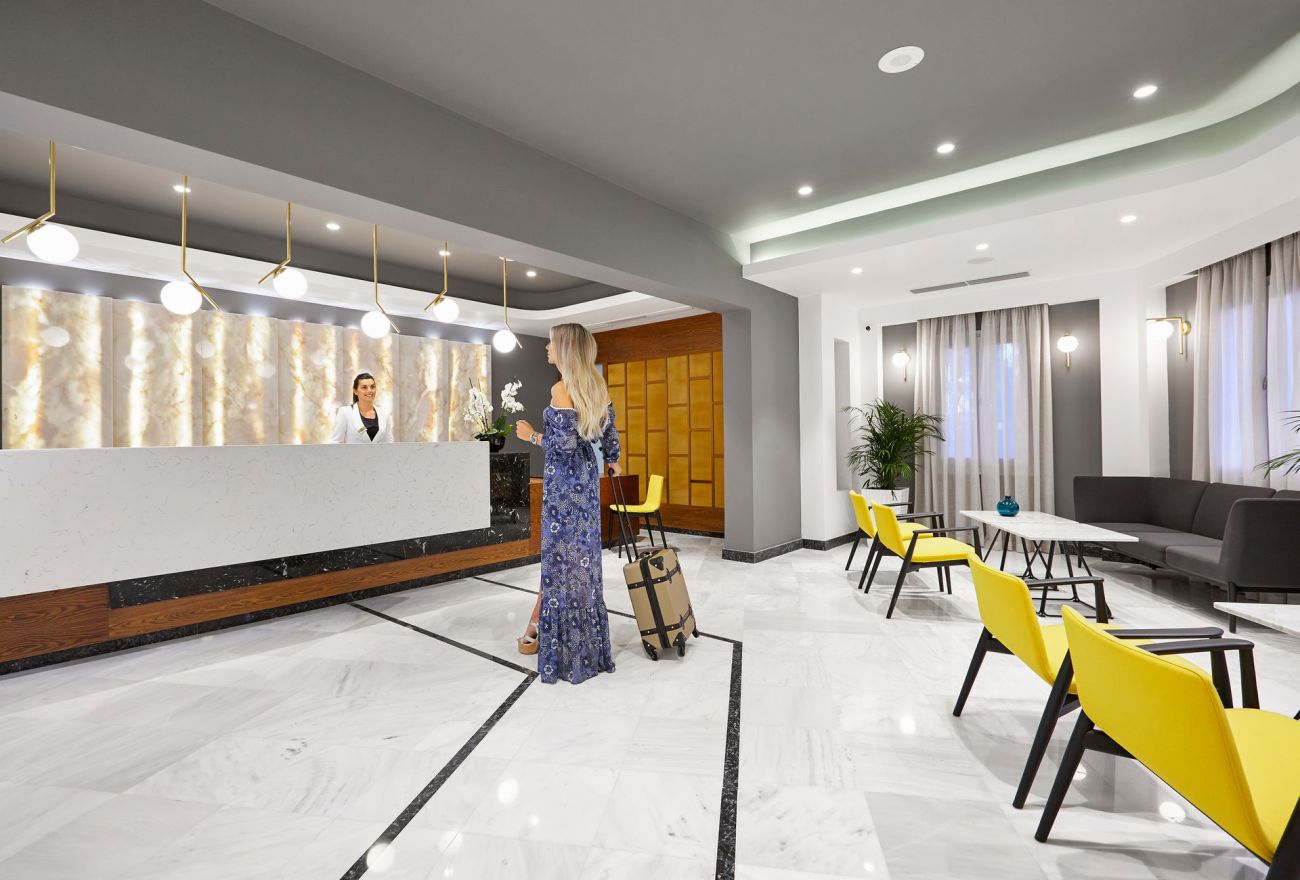 De Sol Hotel Santorini 5*