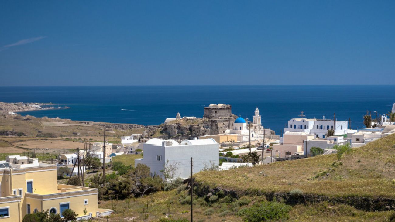 Akrotiri Apartments