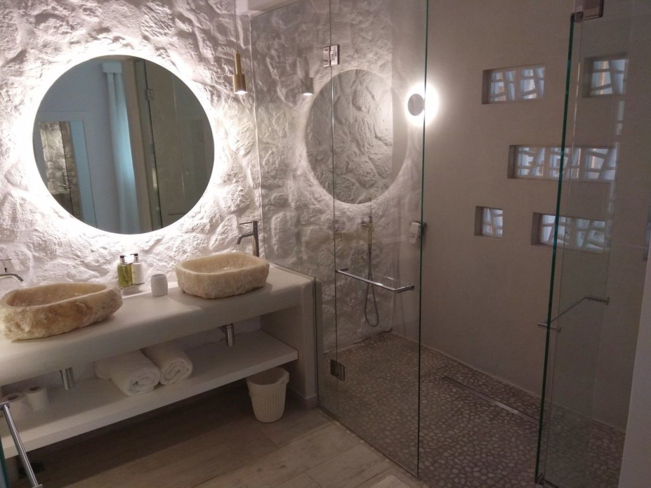 Petri Suites 2*