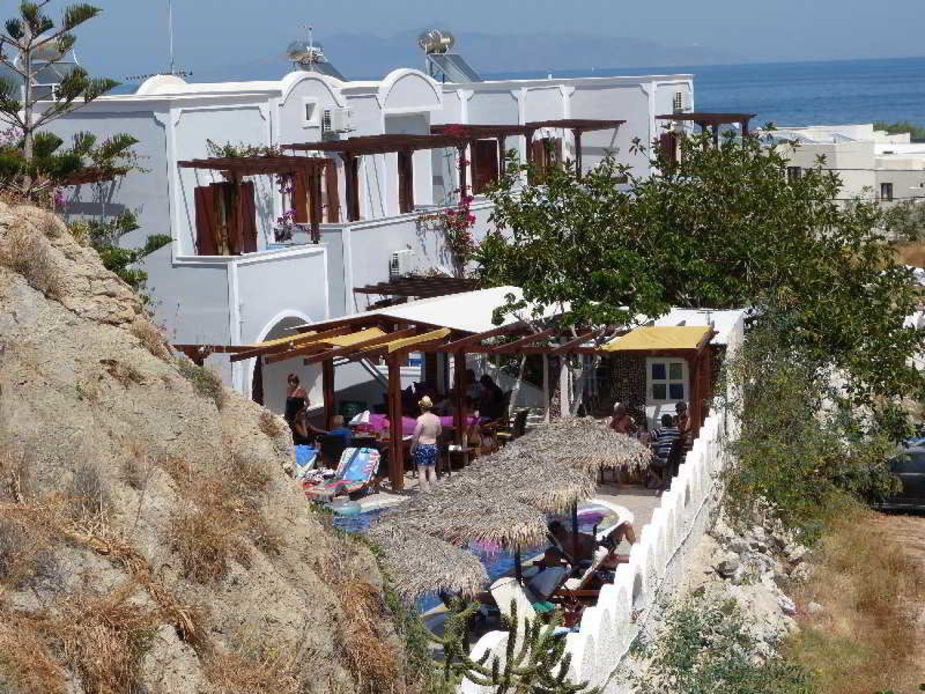 Aparthotel Black Sand 3*