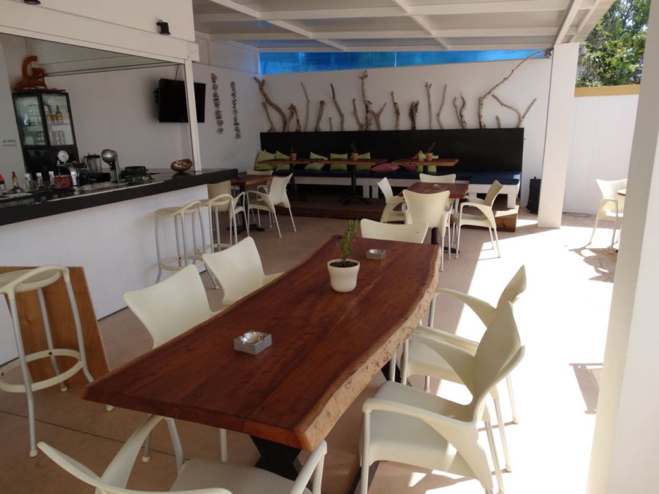 Oasis Beach Club 3*