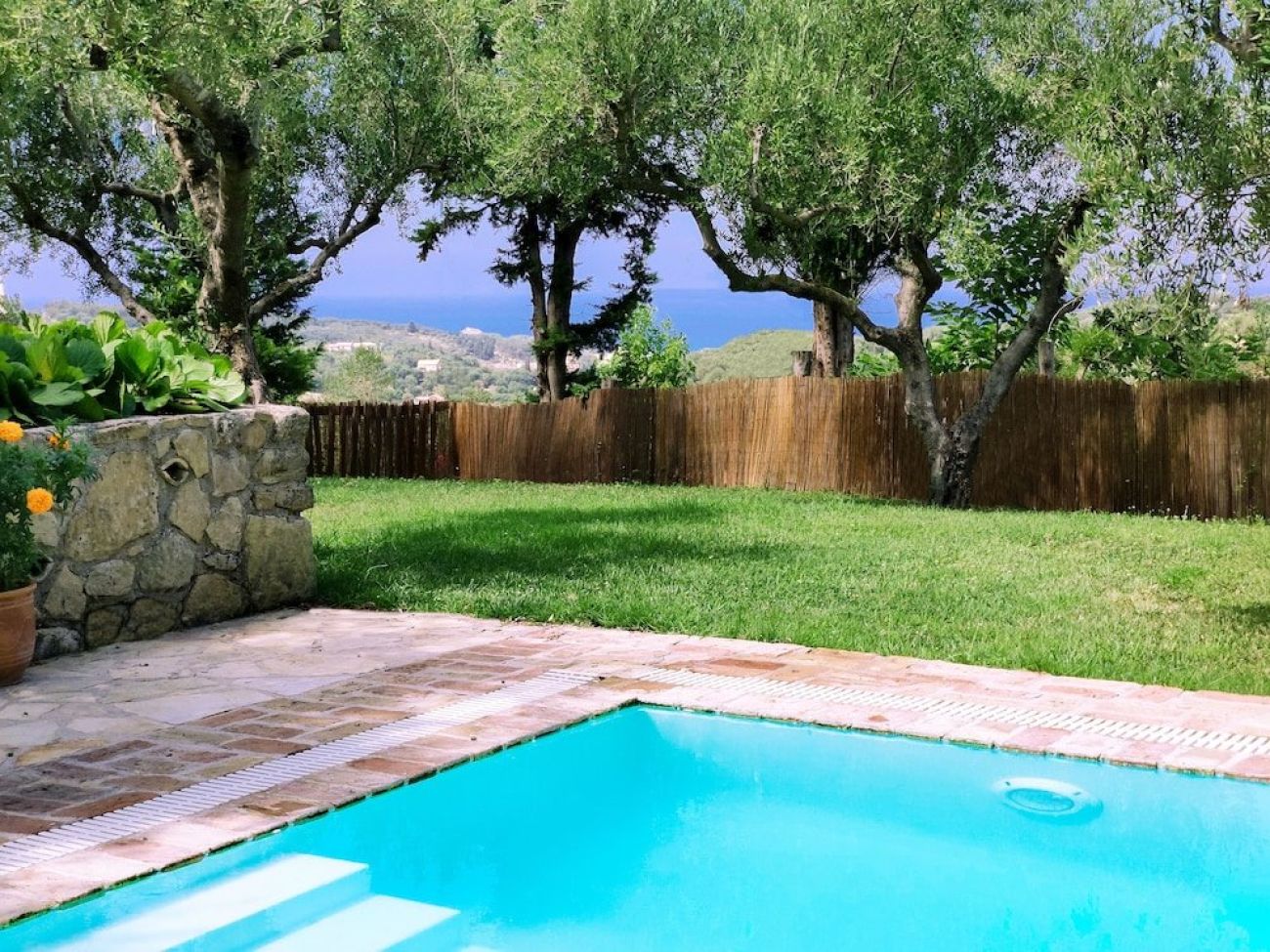 Mastrogiannis Villa Dafne 3*