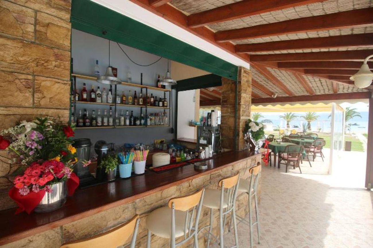 Utopia Kavos Hotel 2*