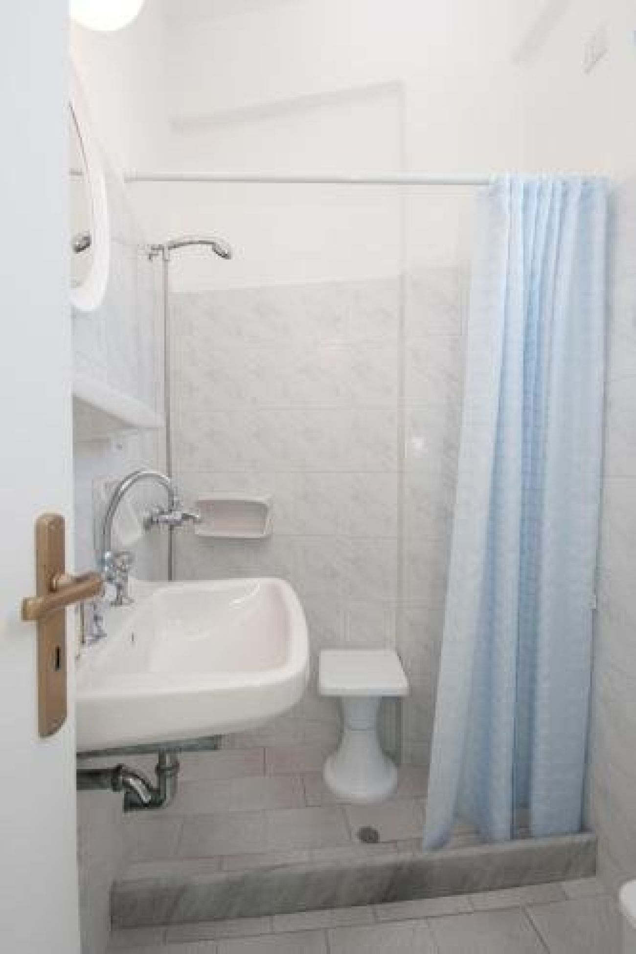 Marinos Hotel 2*