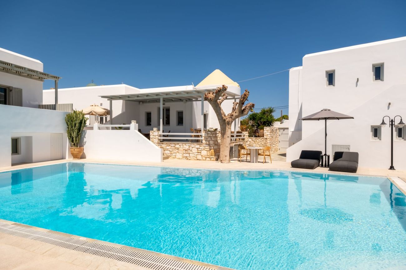Anemomylos Residence Paros 4*