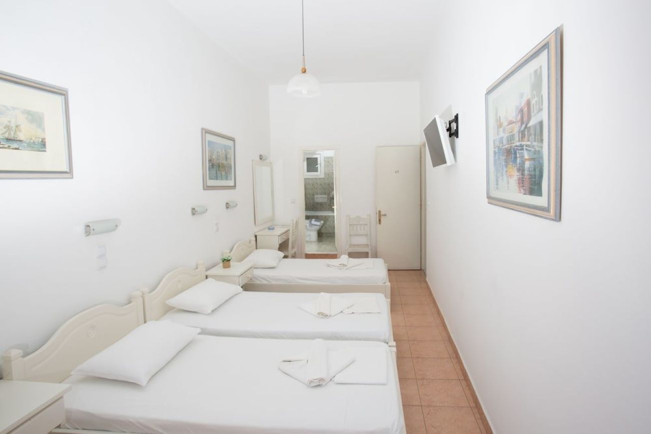 Louiza Hotel 2*
