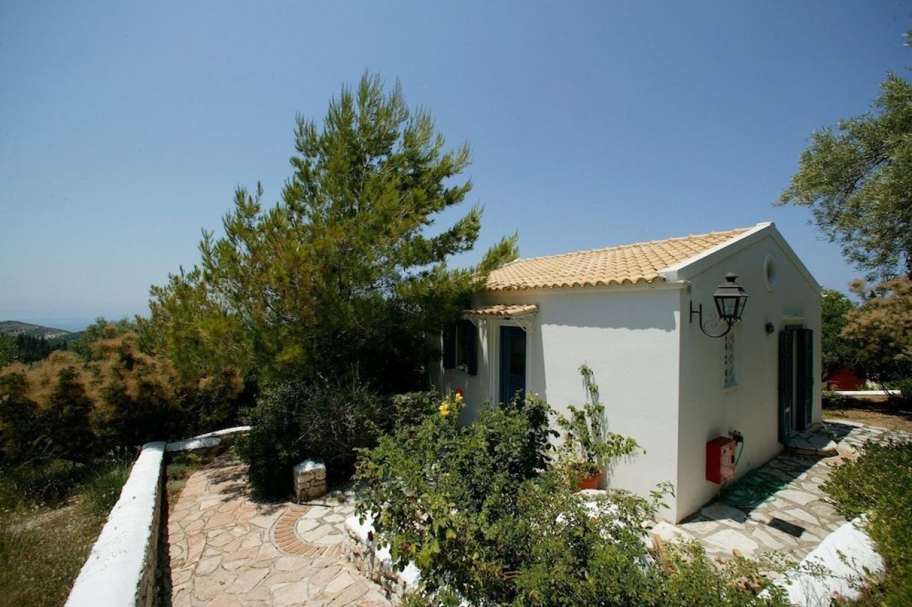 Agios Nikitas Resort Villas 1*