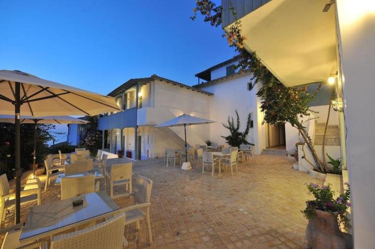 Agios Nikitas 2*