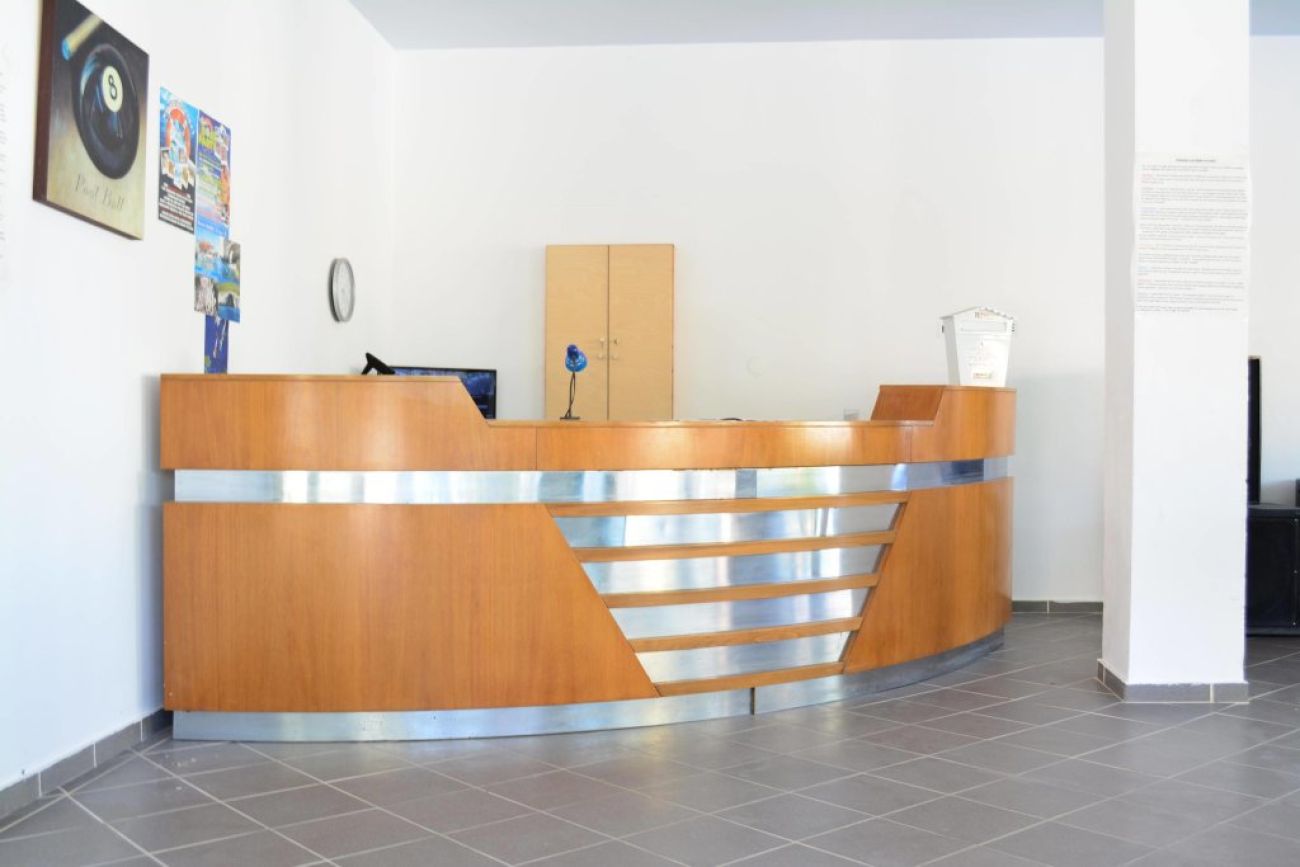 Cavos Beach House 2*