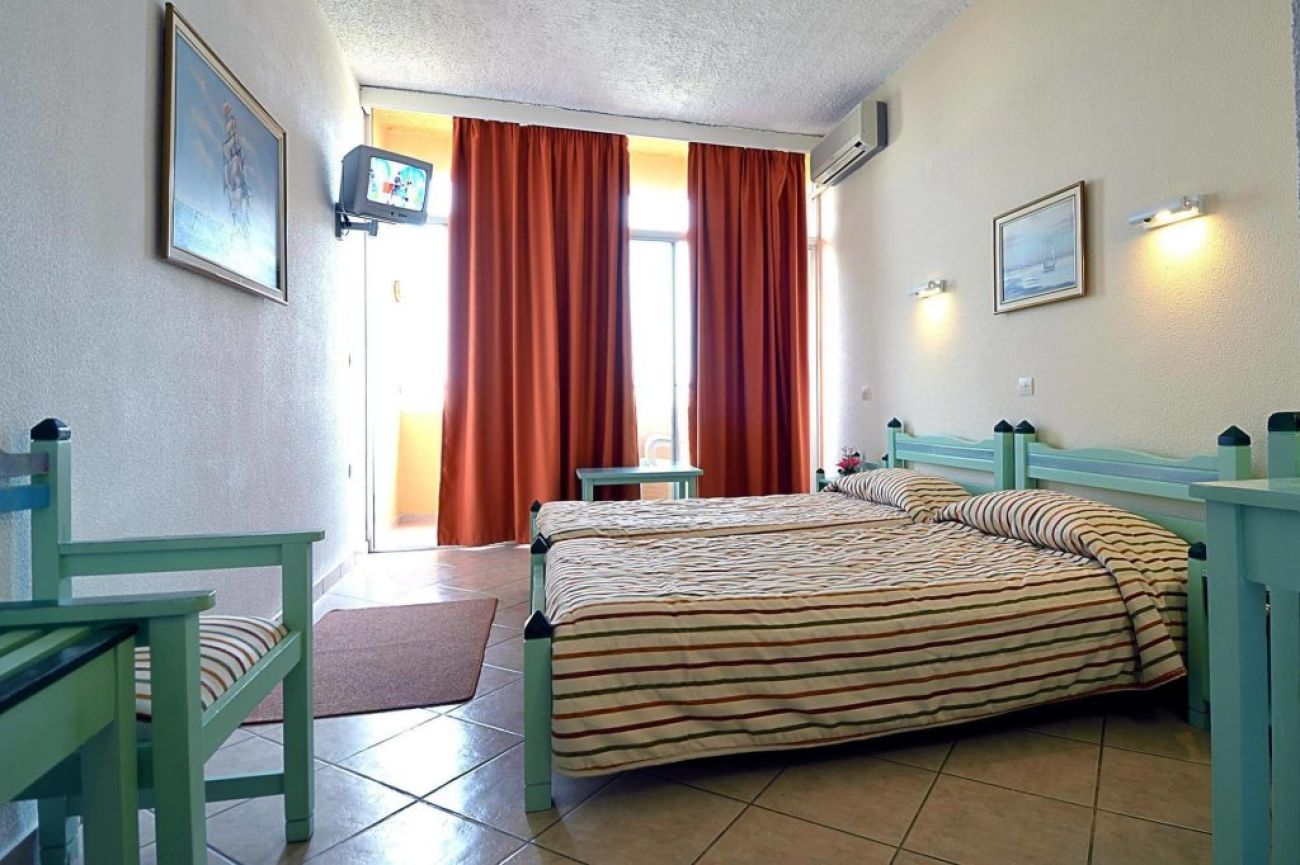 Cnic Gemini Hotel 4*
