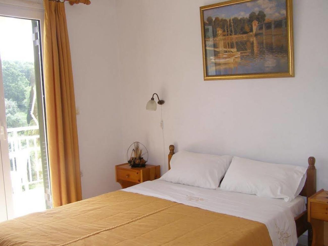 Evridiki Apartments