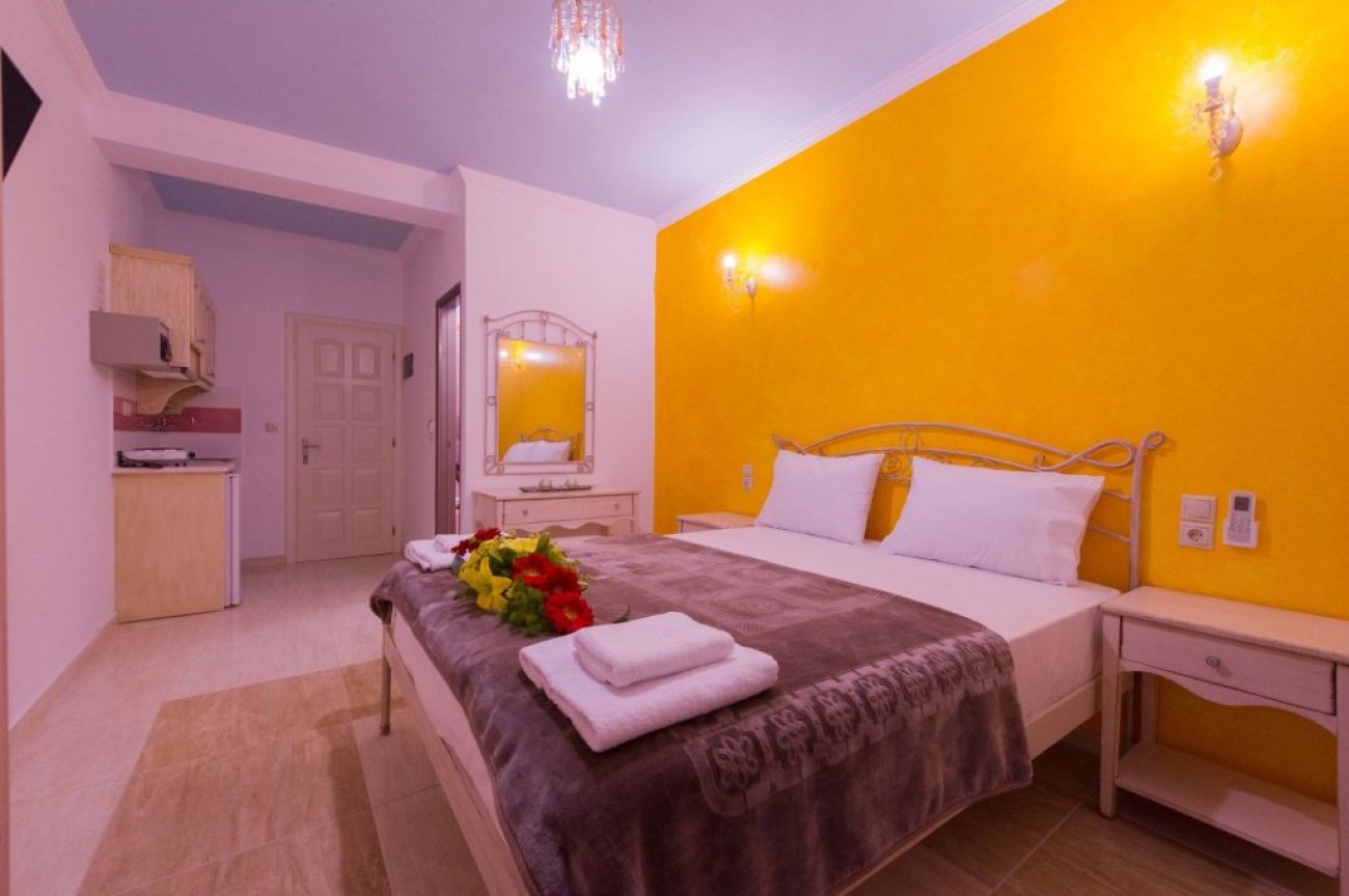 Villa Antonis 3*