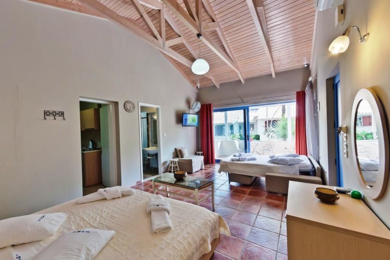 Rouda Bay Beach Hotel 3*