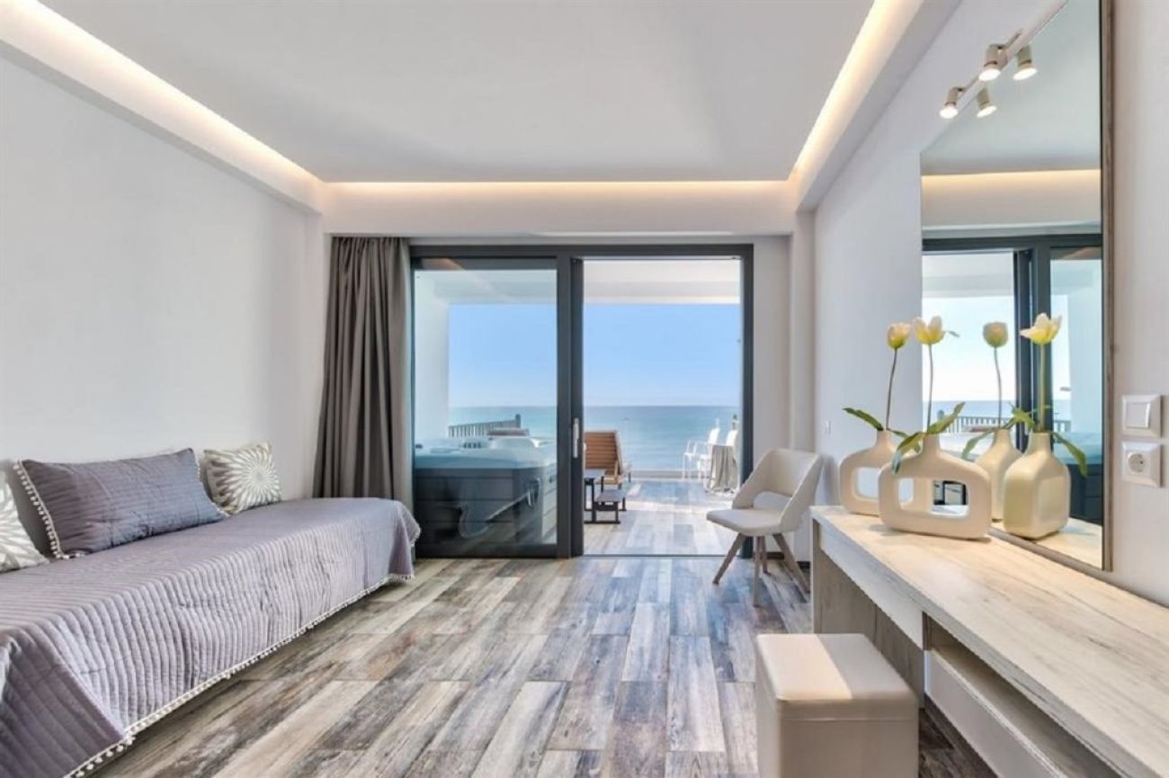 Mandala Seafront Suites 3*