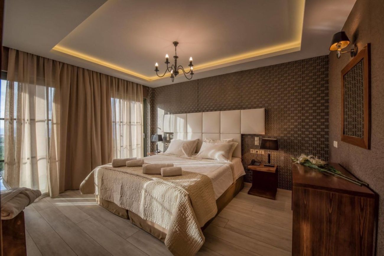 Elegance Luxury Executive Suites 5*