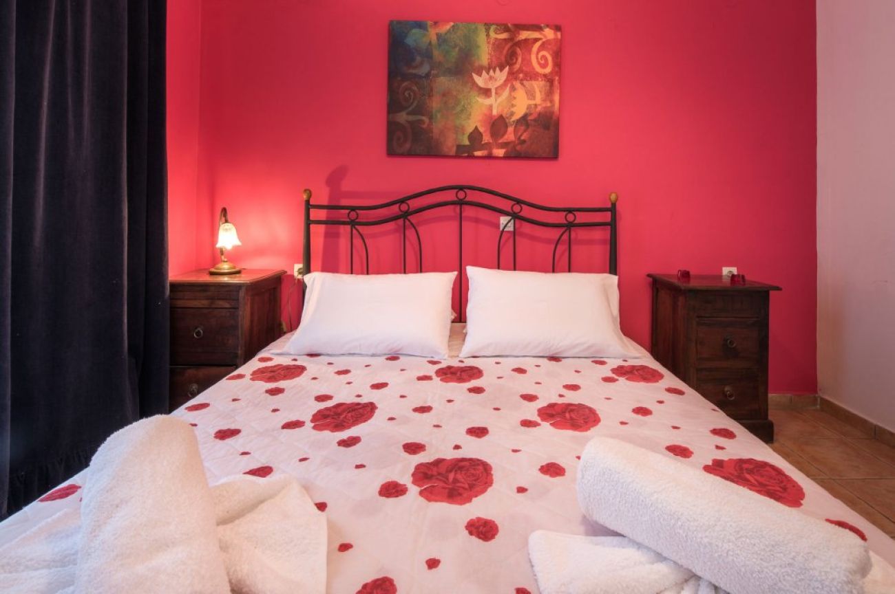 Pension Porto Tsi Ostrias 3*