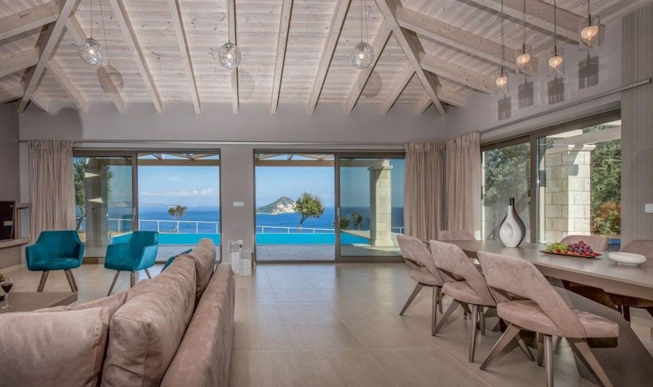 Avra Villa 5*