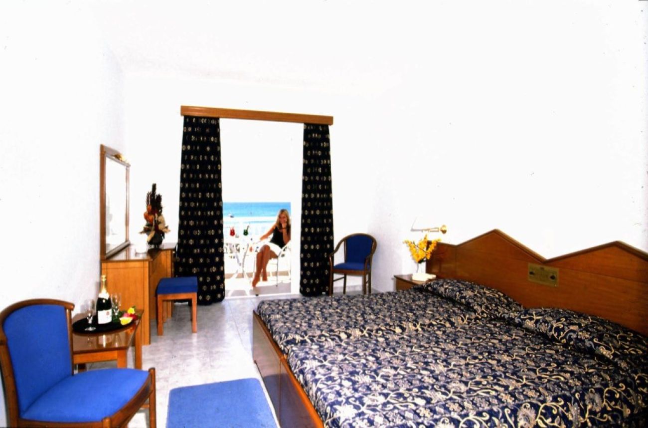Astir Palace Hotel 4*