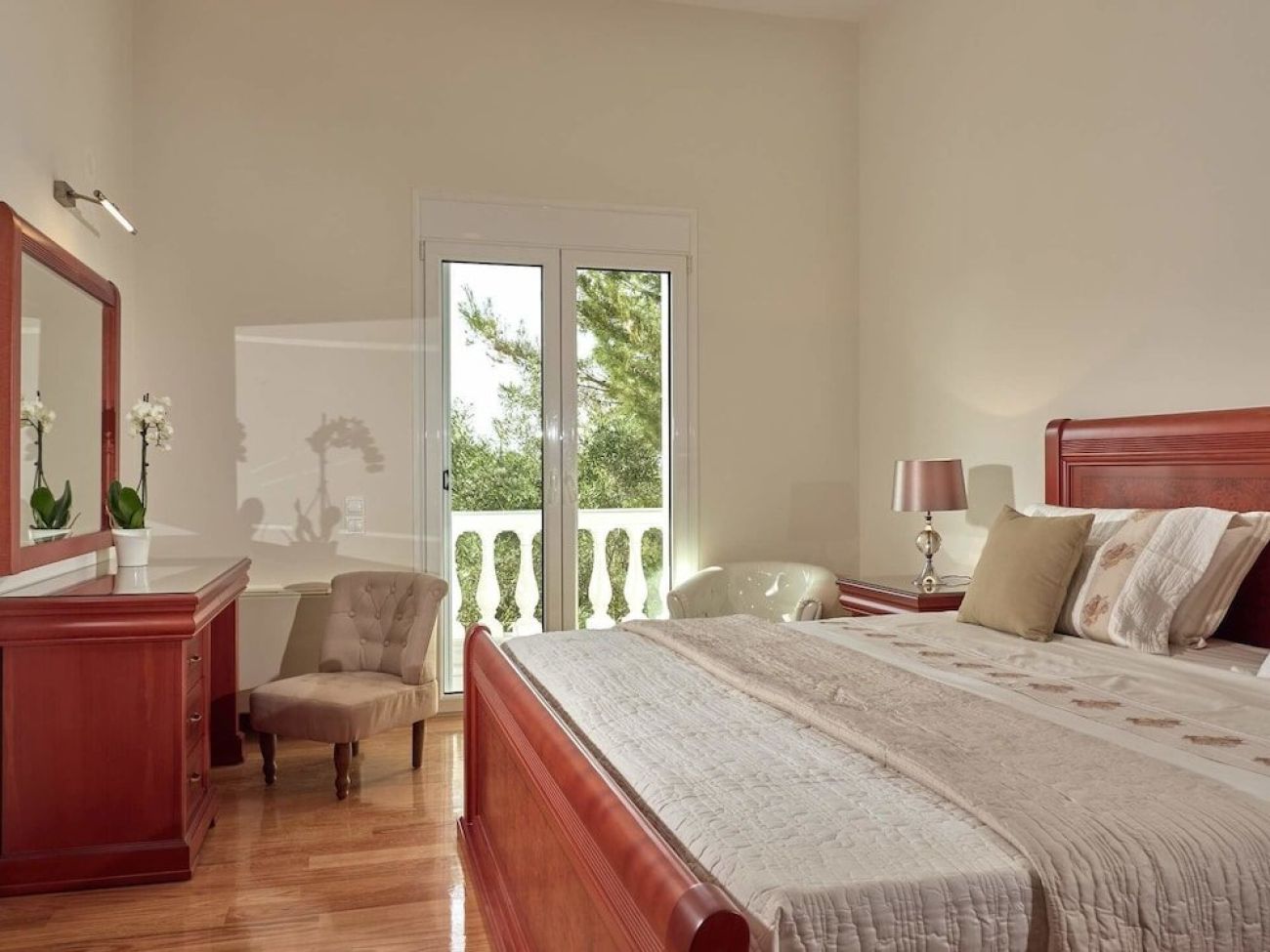 Mont Bleu Luxury Villa 5*