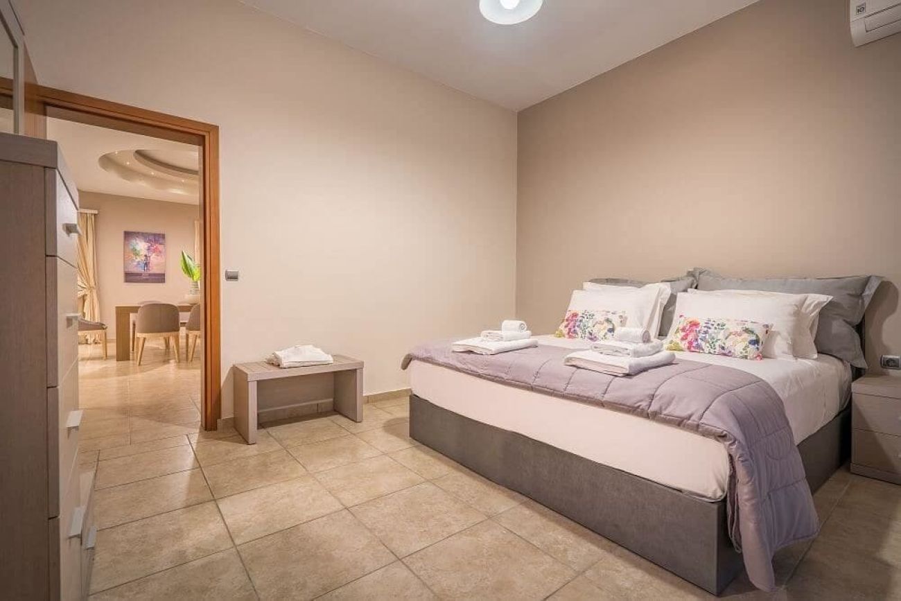 Ostria Luxury Villa 4*
