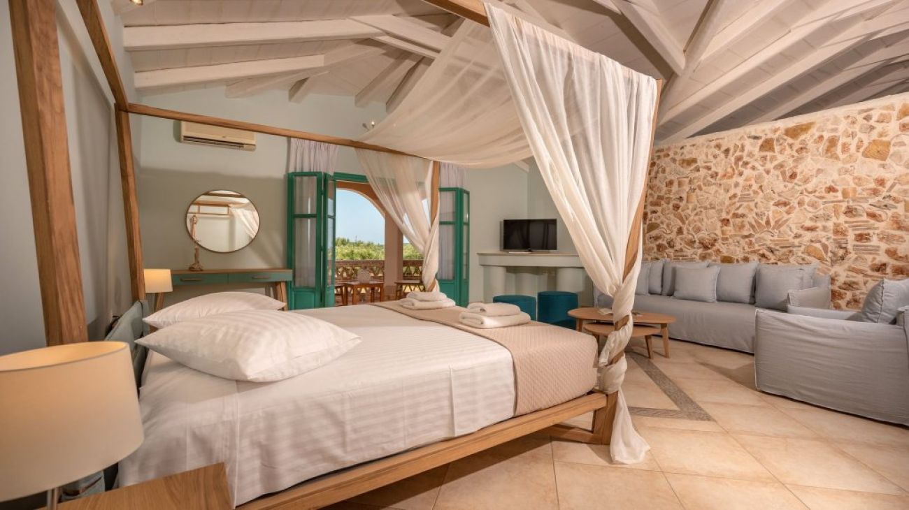 VILLA VAKIS 3*