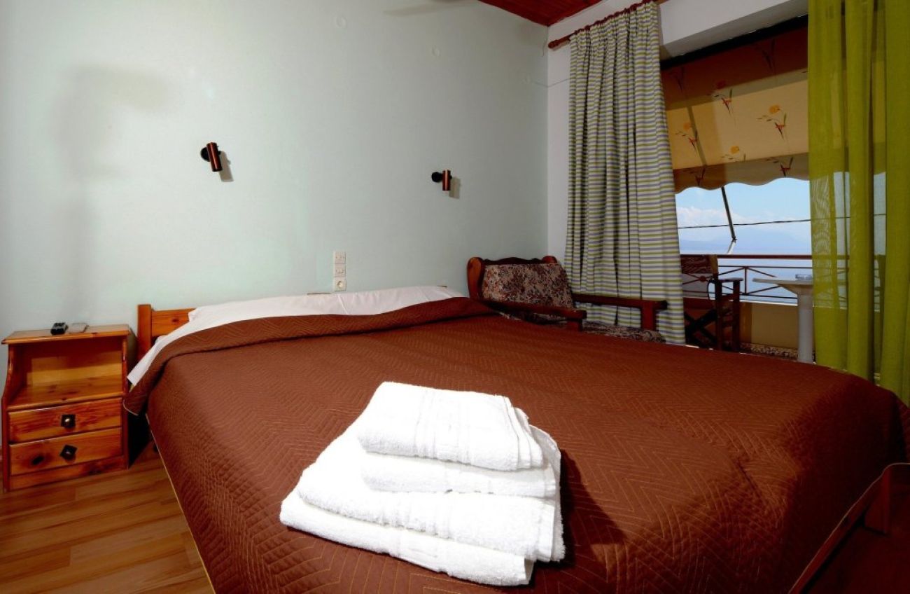 Pharos Rooms 3*