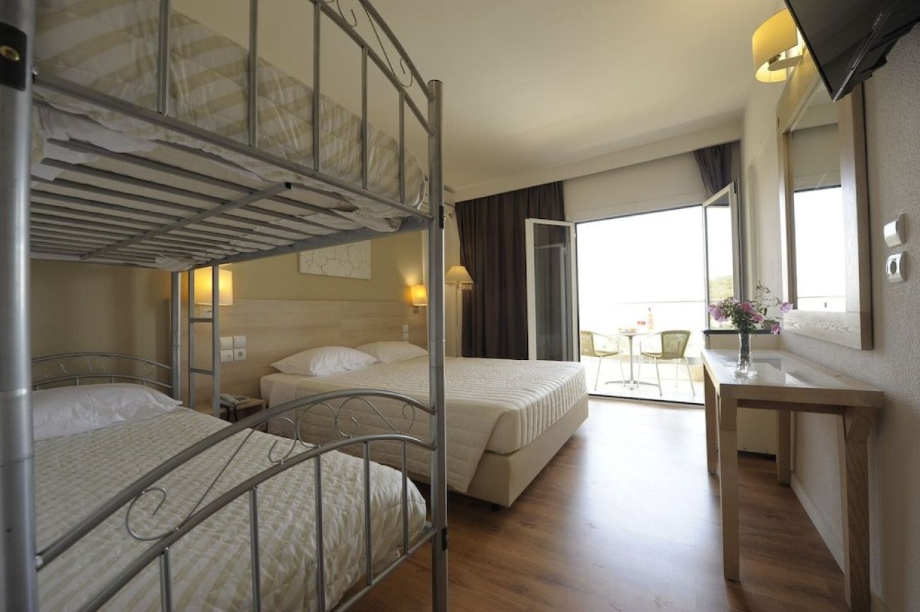 Amarynthos Resort 4*
