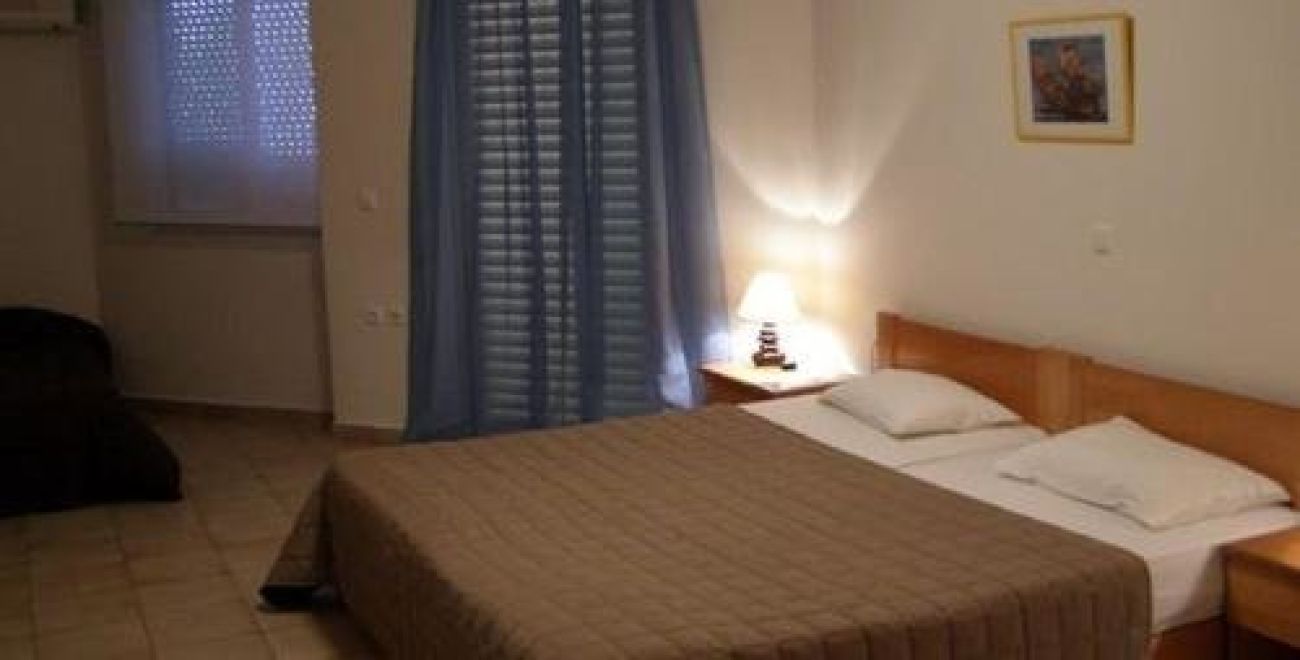 Hotel Arethousa 2*