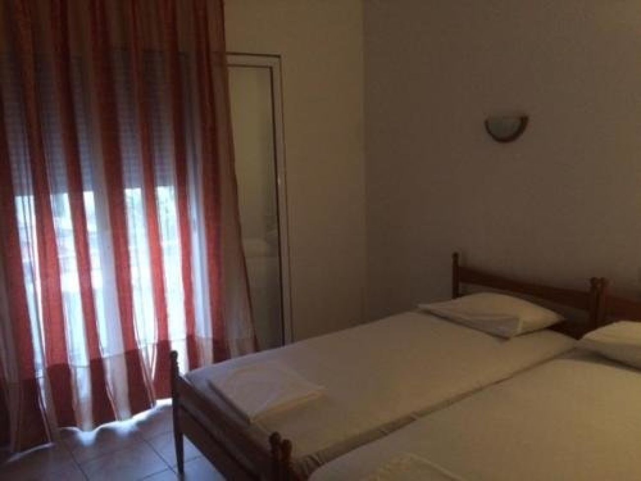 Retro Rooms