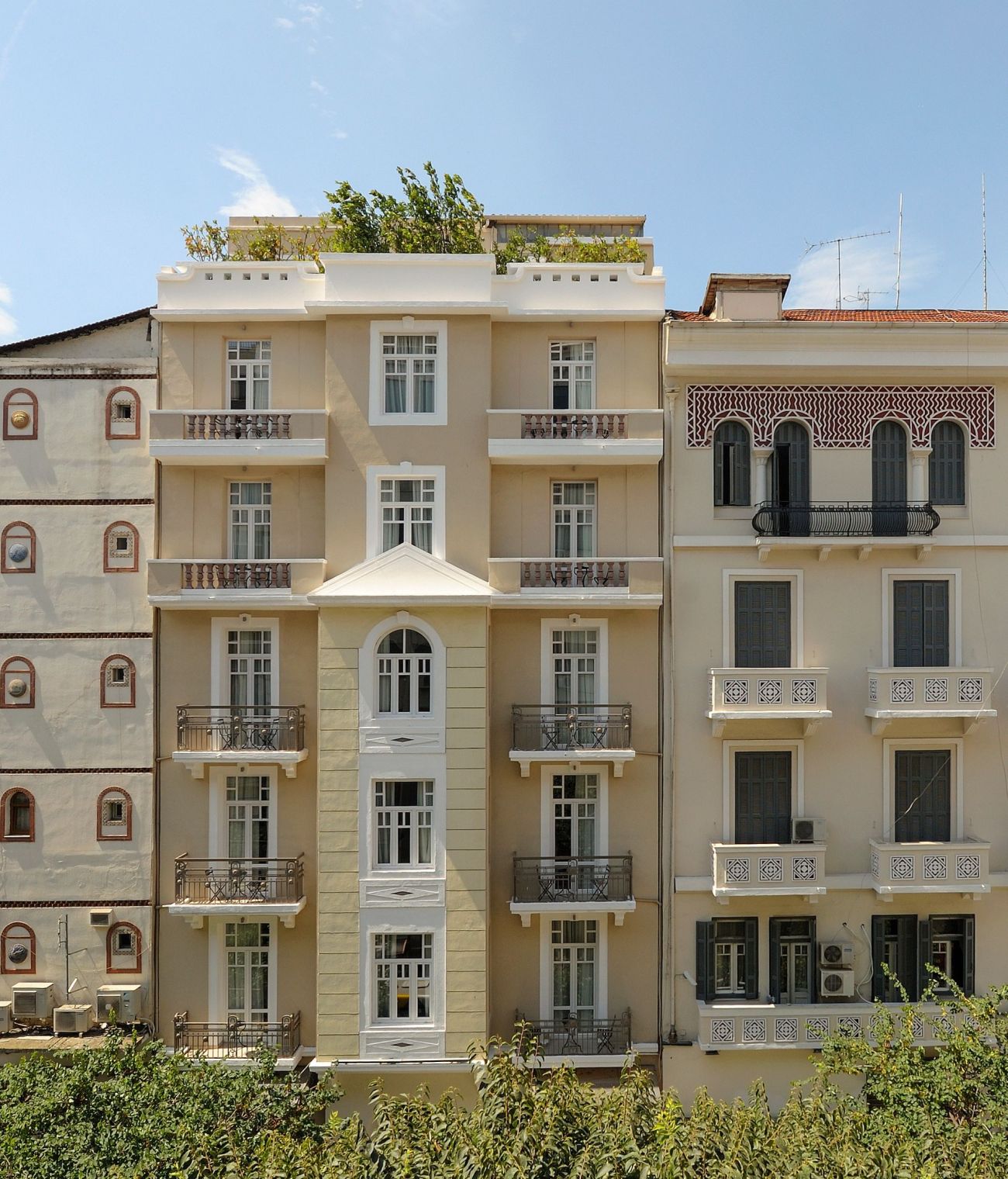 The Modernist 4*