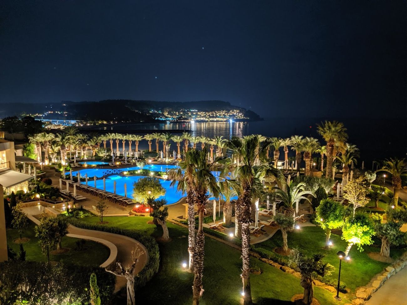 Sani Beach Hotel 5*