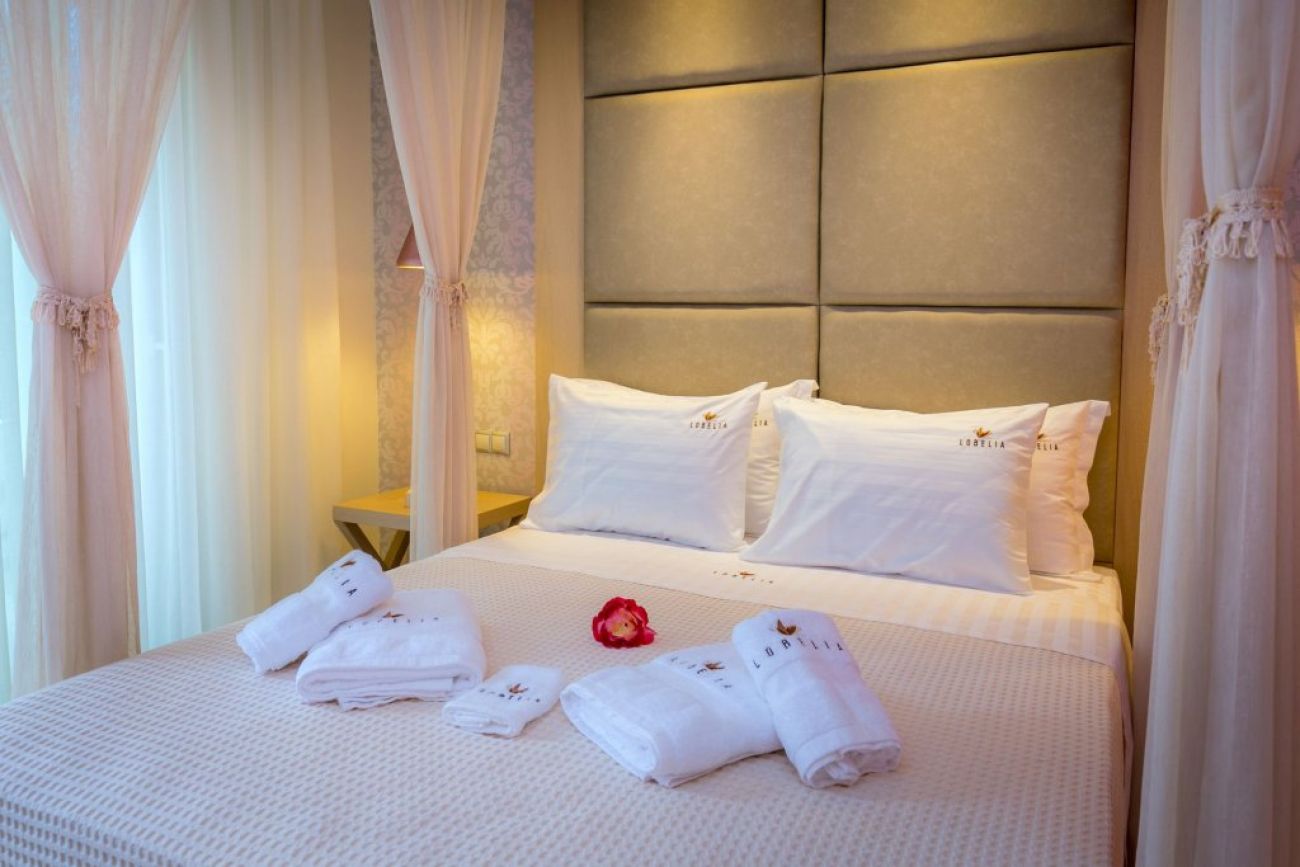 Lobelia Luxury Suites 4*