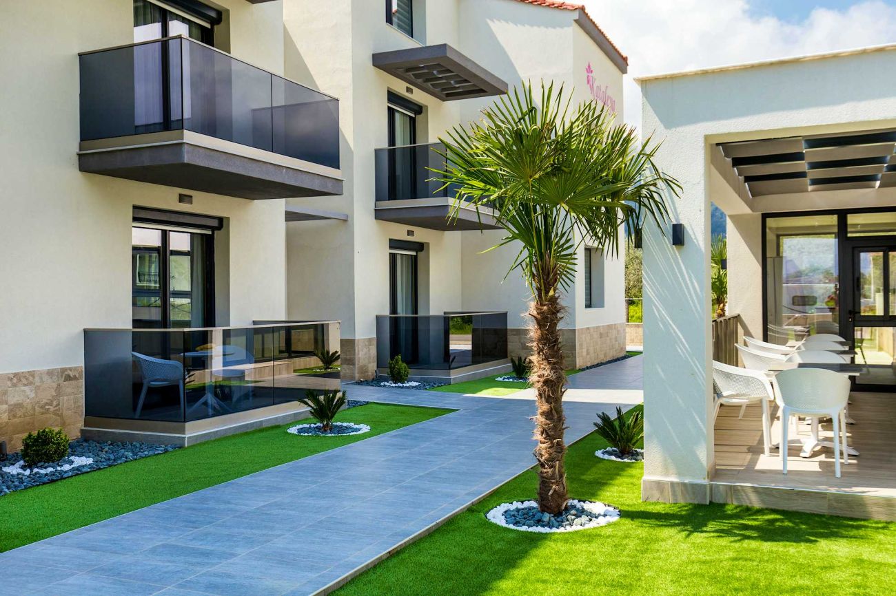 Kataleya Poolside Suites 2*