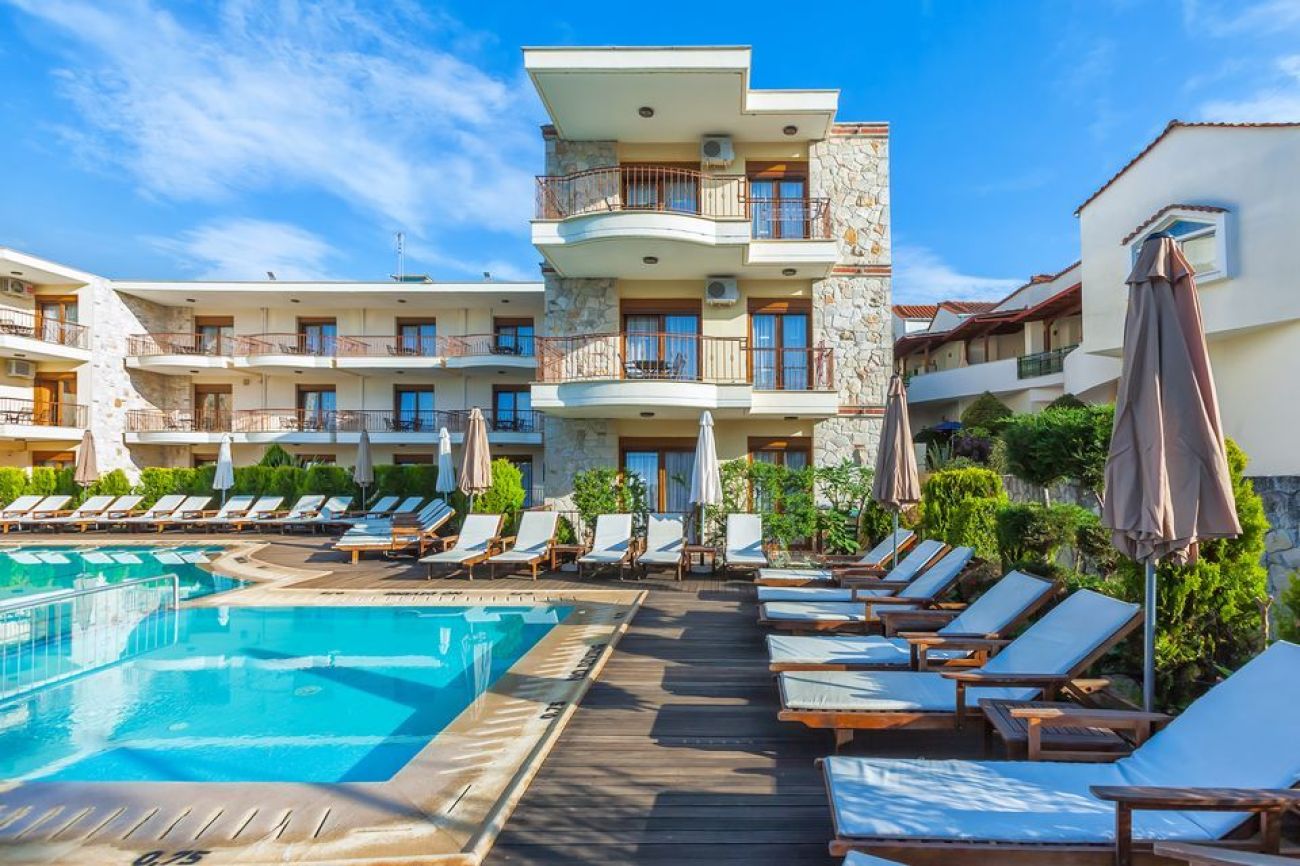 Nereides Hotel Halkidiki 2*
