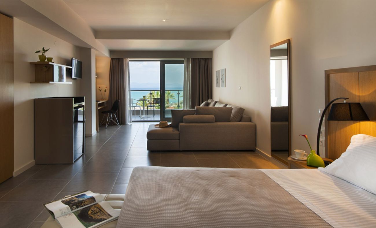 Ostria Sea Side Hotel 4*